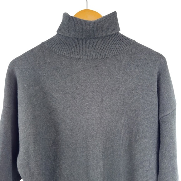 Femme Society Turtleneck Black Sweater Size Medium Minimalist Neutral Roll Neck - Picture 3 of 16